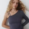 Camiseta Asimetrica Con Tirantes